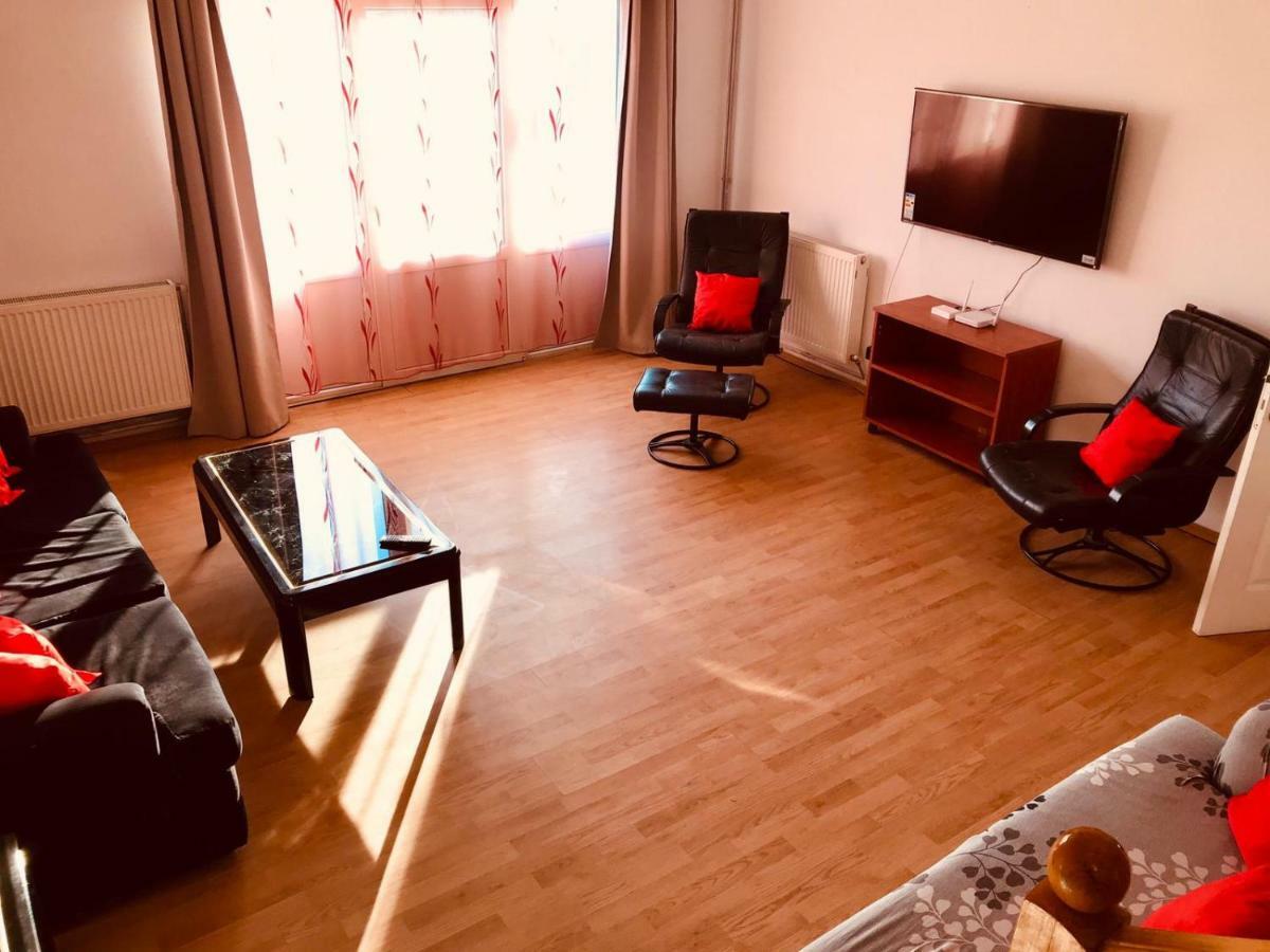 Vila Ekooos Braşov Buitenkant foto